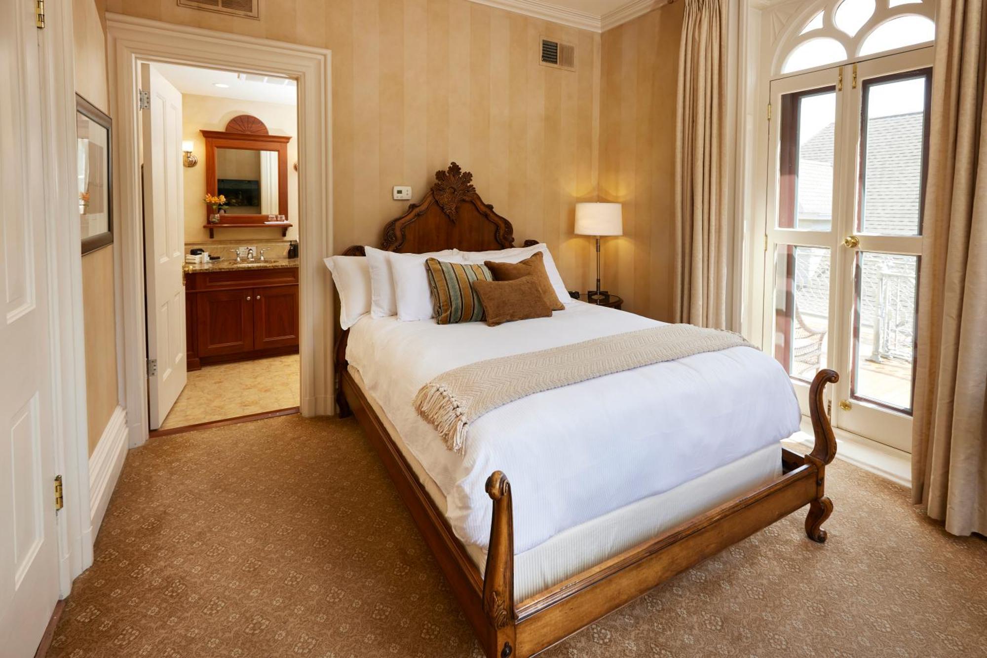 מדיסון Mansion Hill Inn מראה חיצוני תמונה