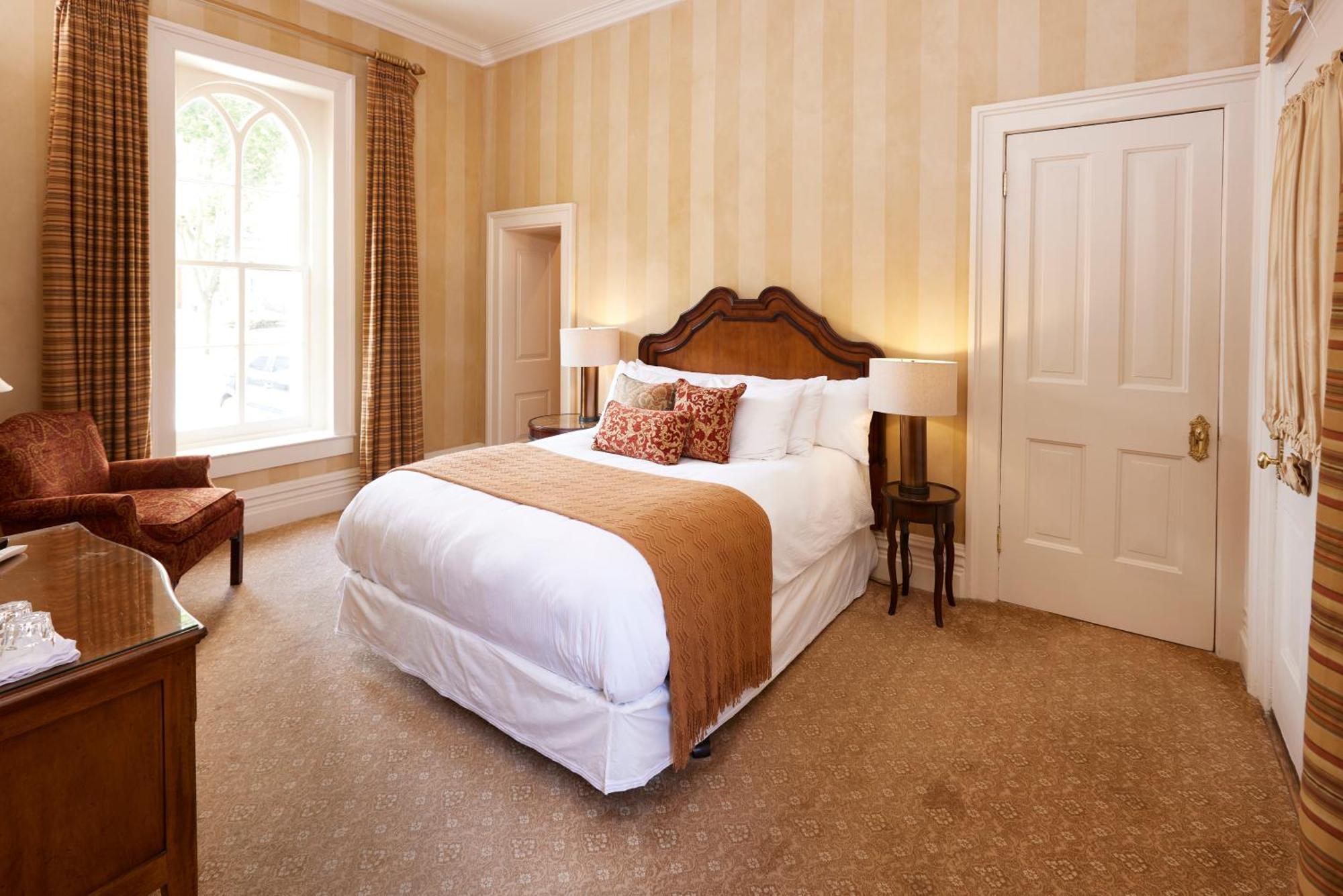מדיסון Mansion Hill Inn מראה חיצוני תמונה