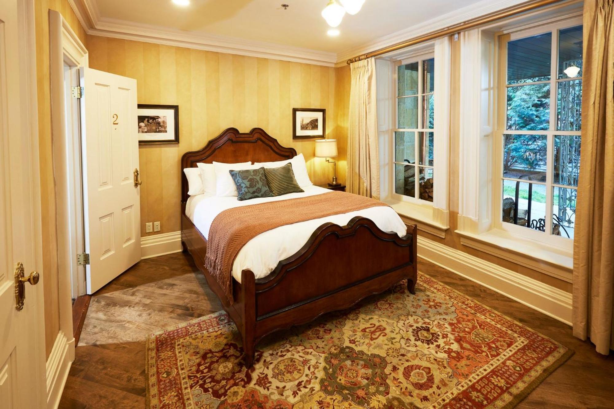 מדיסון Mansion Hill Inn מראה חיצוני תמונה